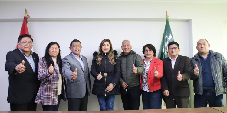 FED-CUT SOSTUVO REUNIÓN CON PRESIDENTA DEL CONGRESO DE LA REPÚBLICA LADY CAMONES SORIANO