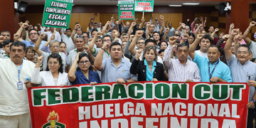 Trabajadores de EsSalud inician Huelga Nacional