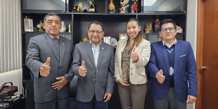 FED-CUT solicita ampliación de agenda del pleno en el Congreso de la República