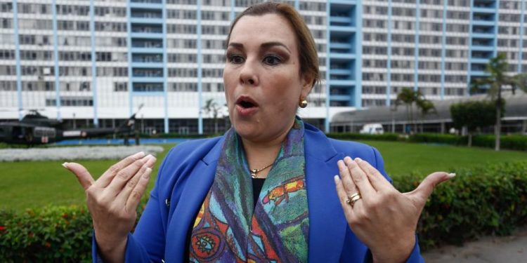 Compromisos pendientes de Essalud no pueden postergarse