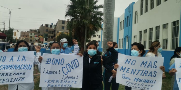 BASES CUT DE LA RED LAMBAYEQUE REALIZARON PROTESTA POR EL PAGO DEL BONO COVID-19
