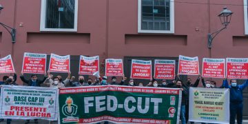 ¡PROTESTA FRENTE AL MINISTERIO DE ECONOMÍA Y FINANZAS!