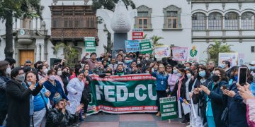 FIRMES EN EL PLANTÓN POR PROMOCIÓN INTERNA SIN DISCRIMINACIÓN Y PAGO DE BONO DE LIBERALIDAD