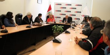 MINISTRO DE TRABAJO RATIFICA RESPETO A PROMOCIÓN INTERNA Y CUMPLIMIENTO DE DEMANDAS LABORALES