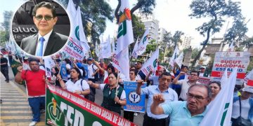 Especial atención a la gestión de Segundo Acho: Urge un cambio de rumbo en EsSalud